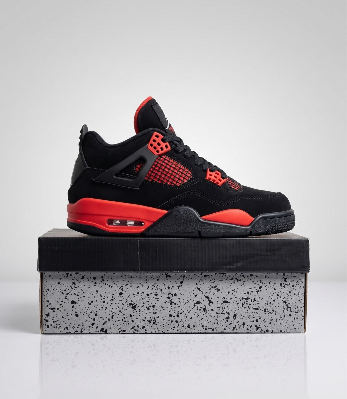 Air Jordan 4 Retro