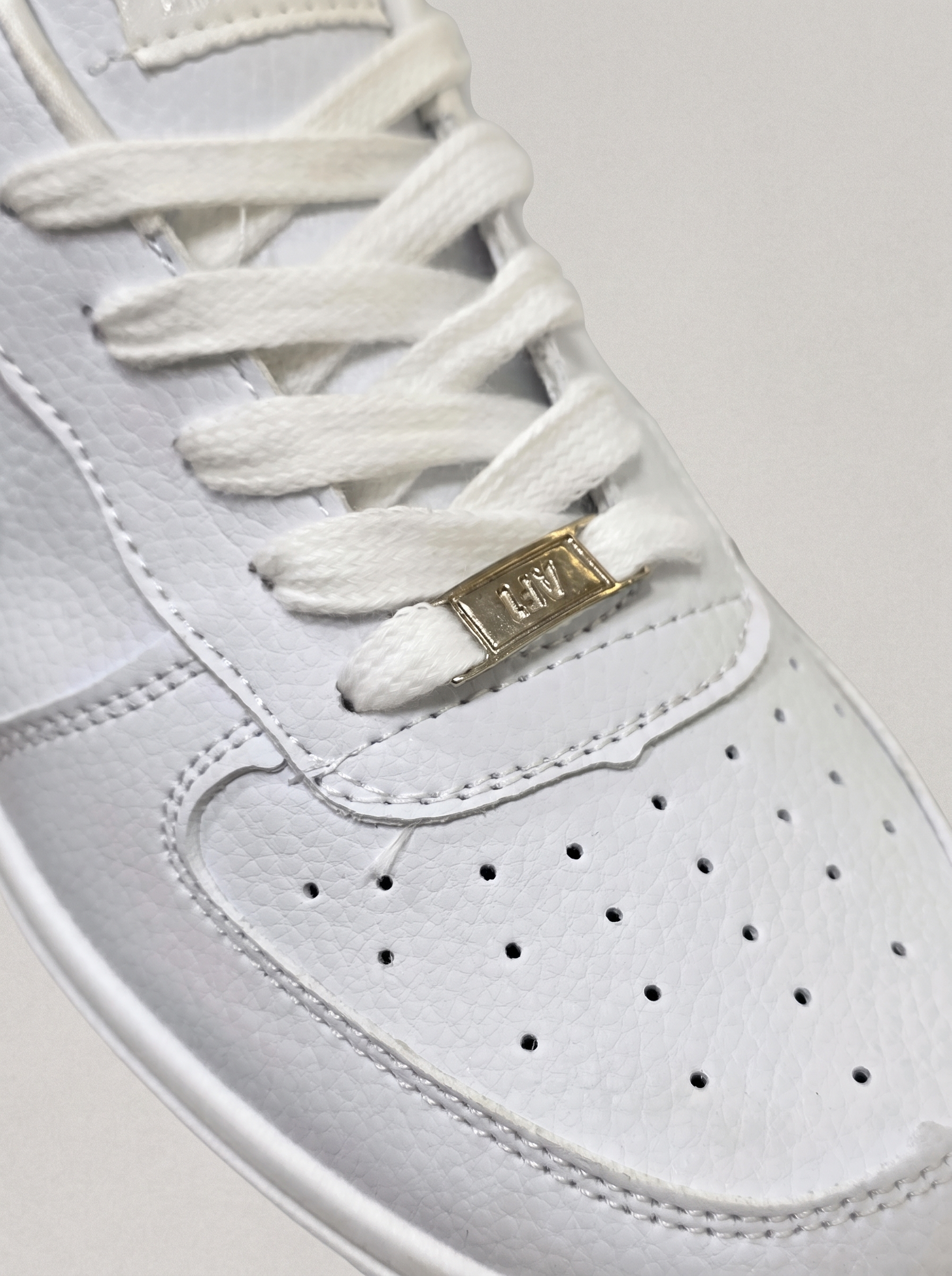 Nike Air Force 1 view 5