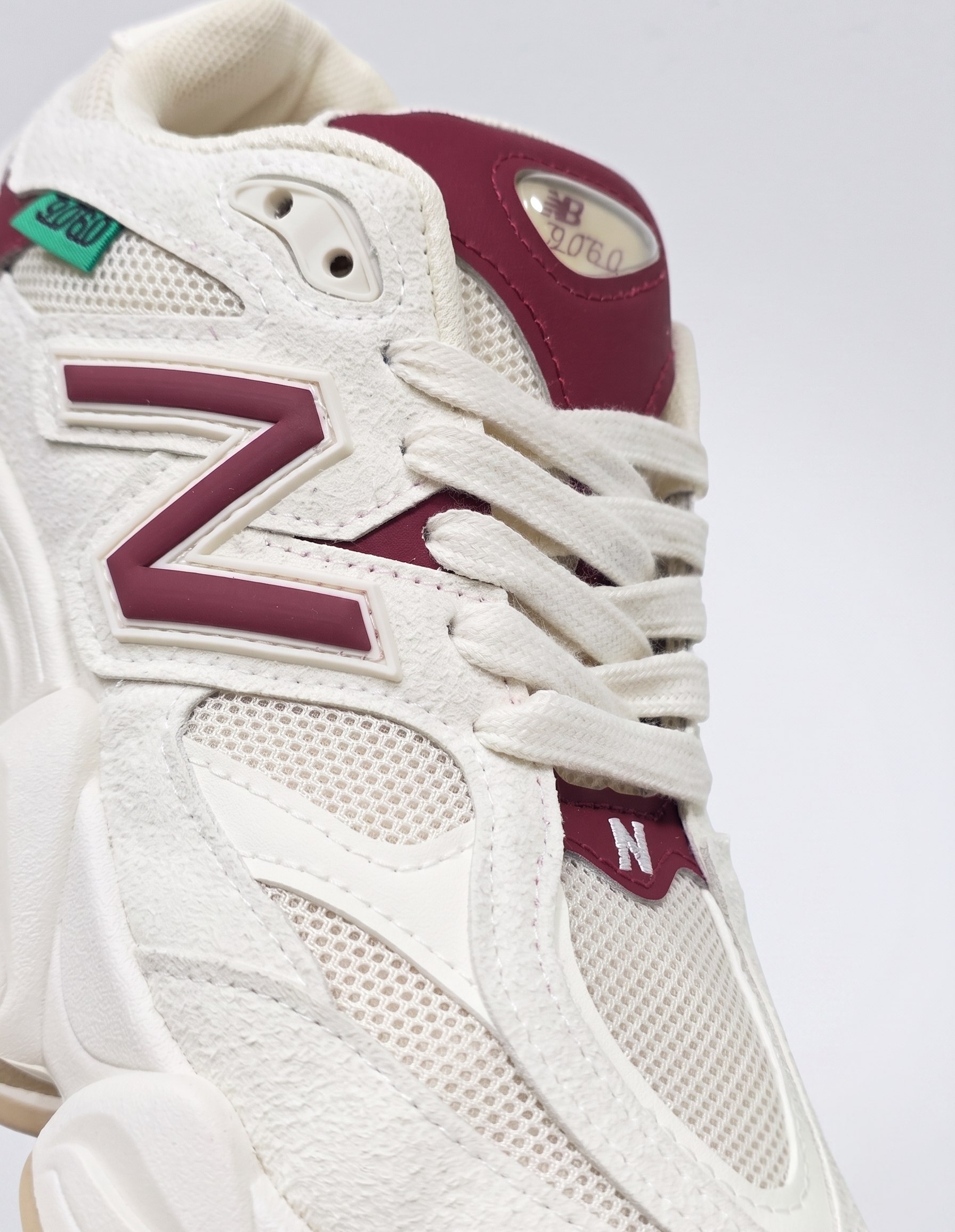 New Balance 9060 view 4